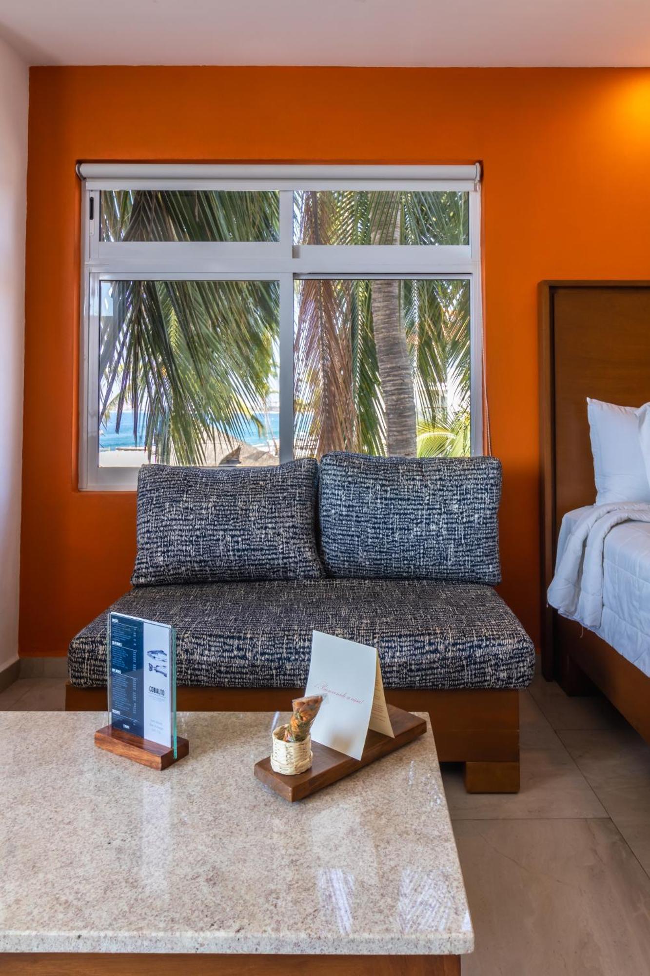 The Paramar Beachfront Boutique Hotel With Breakfast Included - Downtown Malecon Puerto Vallarta Buitenkant foto