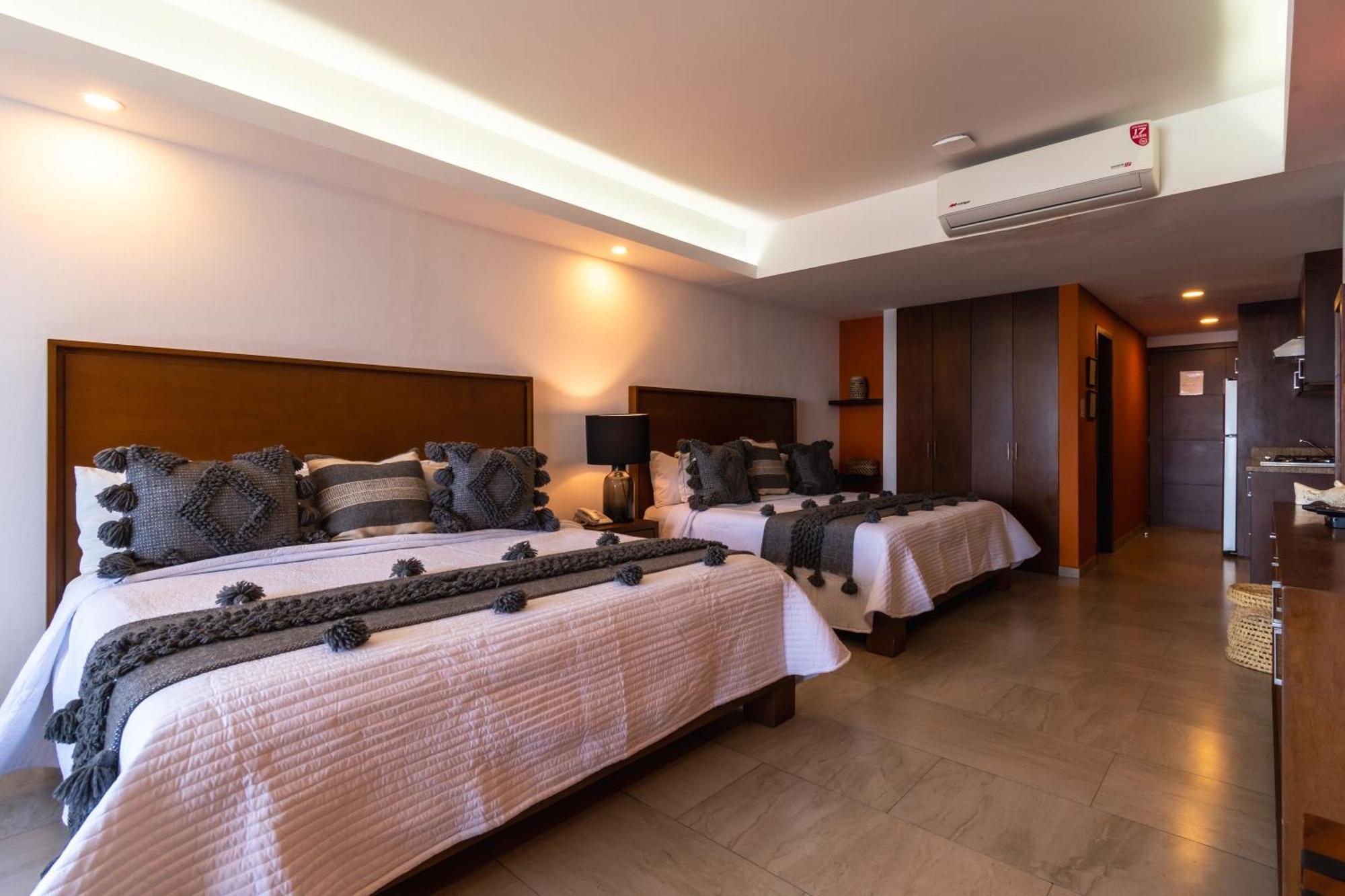 The Paramar Beachfront Boutique Hotel With Breakfast Included - Downtown Malecon Puerto Vallarta Buitenkant foto
