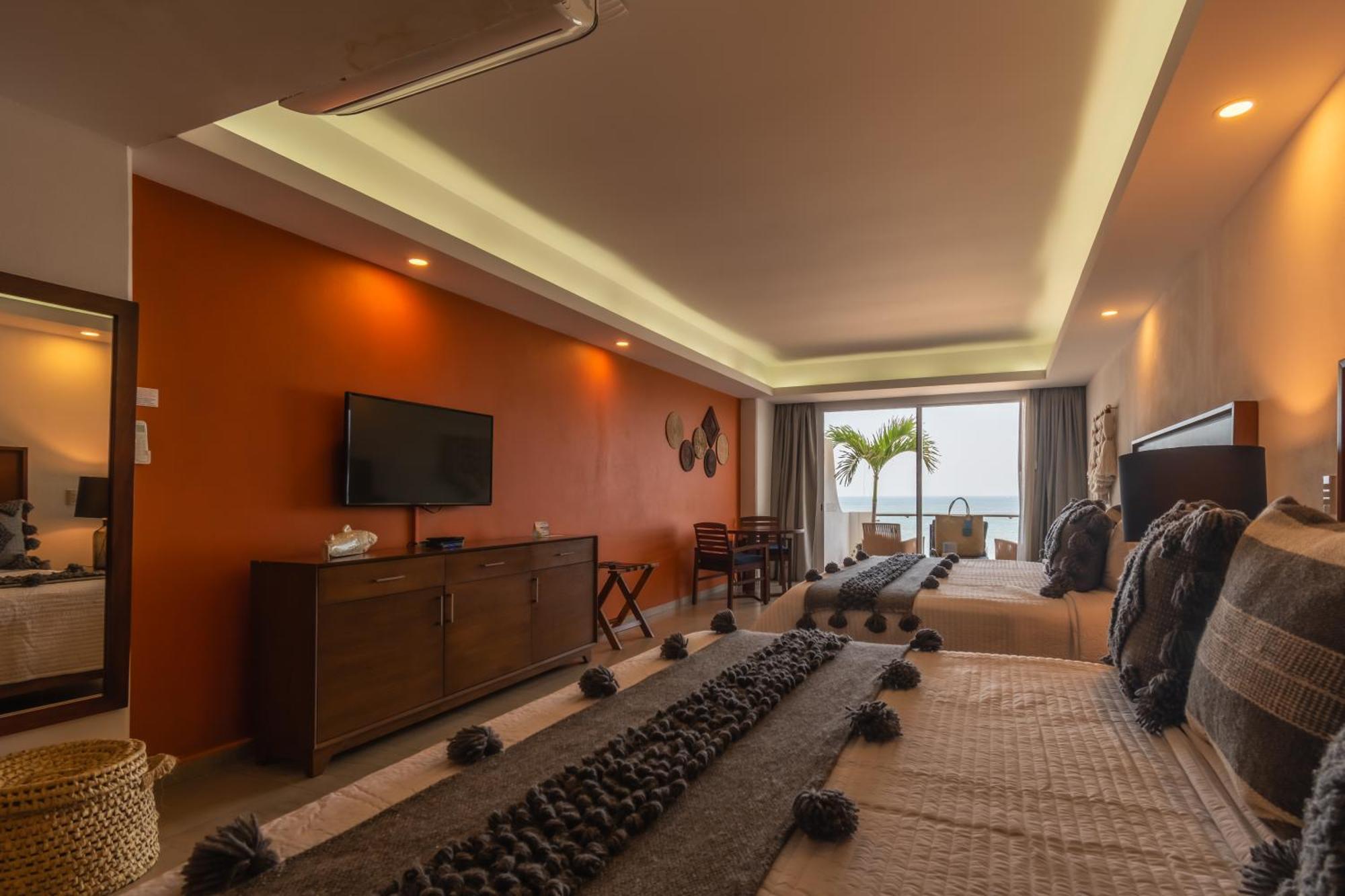 The Paramar Beachfront Boutique Hotel With Breakfast Included - Downtown Malecon Puerto Vallarta Buitenkant foto