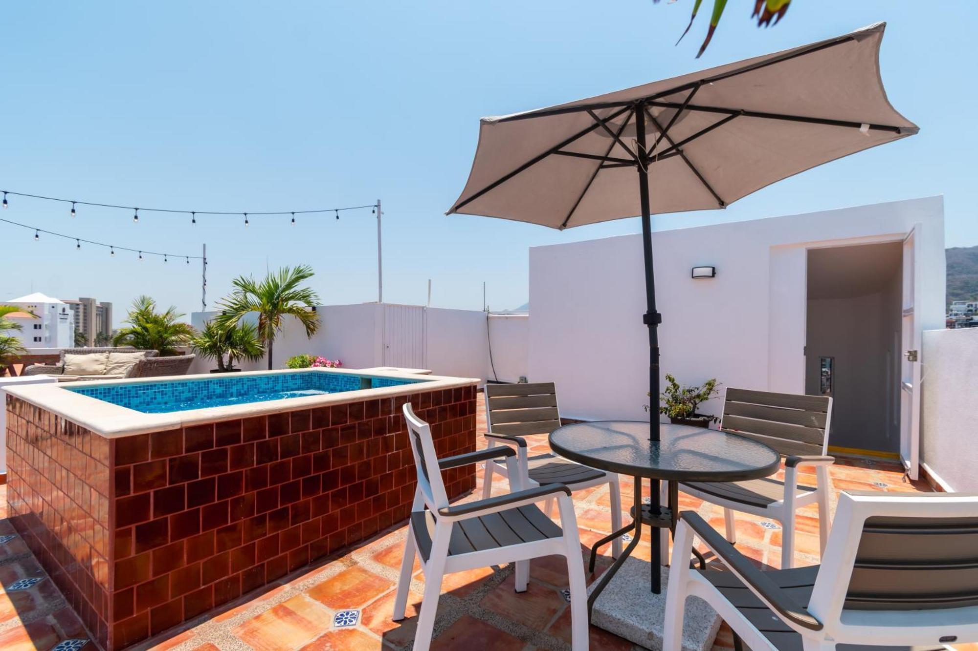 The Paramar Beachfront Boutique Hotel With Breakfast Included - Downtown Malecon Puerto Vallarta Buitenkant foto