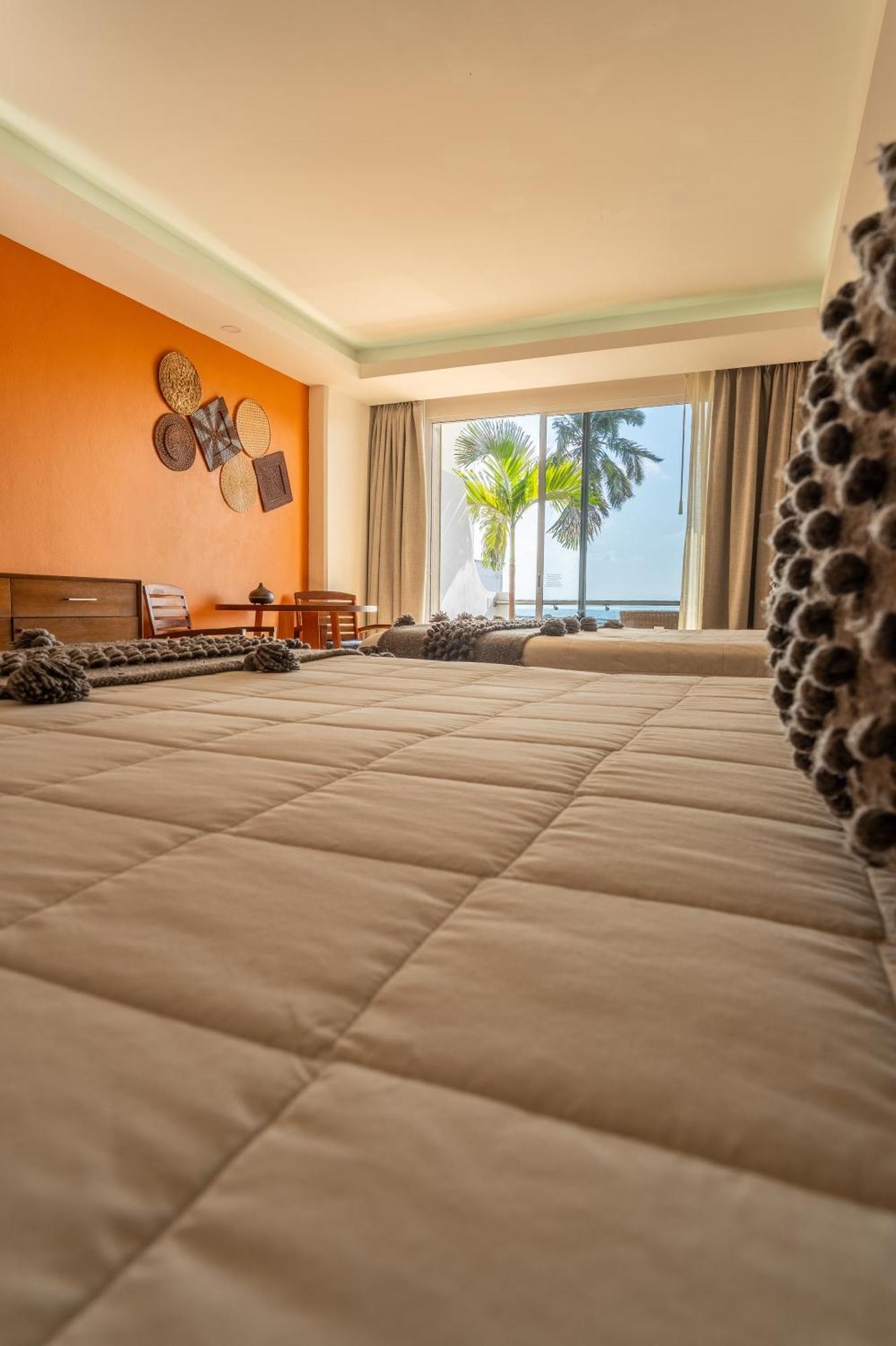 The Paramar Beachfront Boutique Hotel With Breakfast Included - Downtown Malecon Puerto Vallarta Buitenkant foto